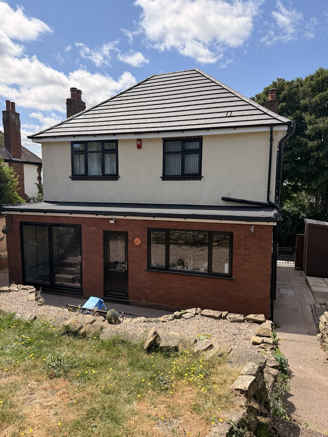 Completed roof and flat roof